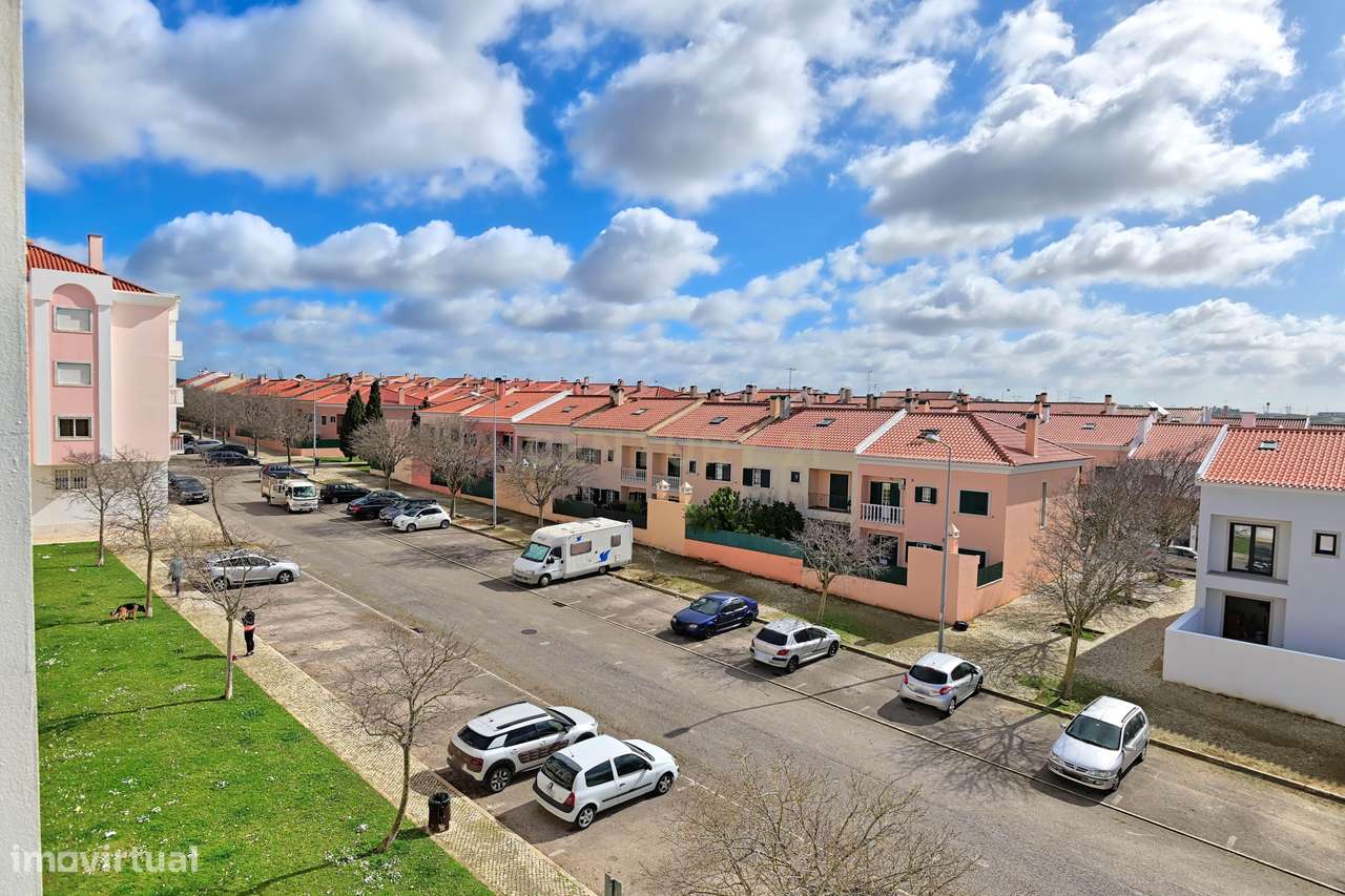Apartamento T3 Mobilado, em Varge Mondar (Rio de Mouro, Sintra)-23
