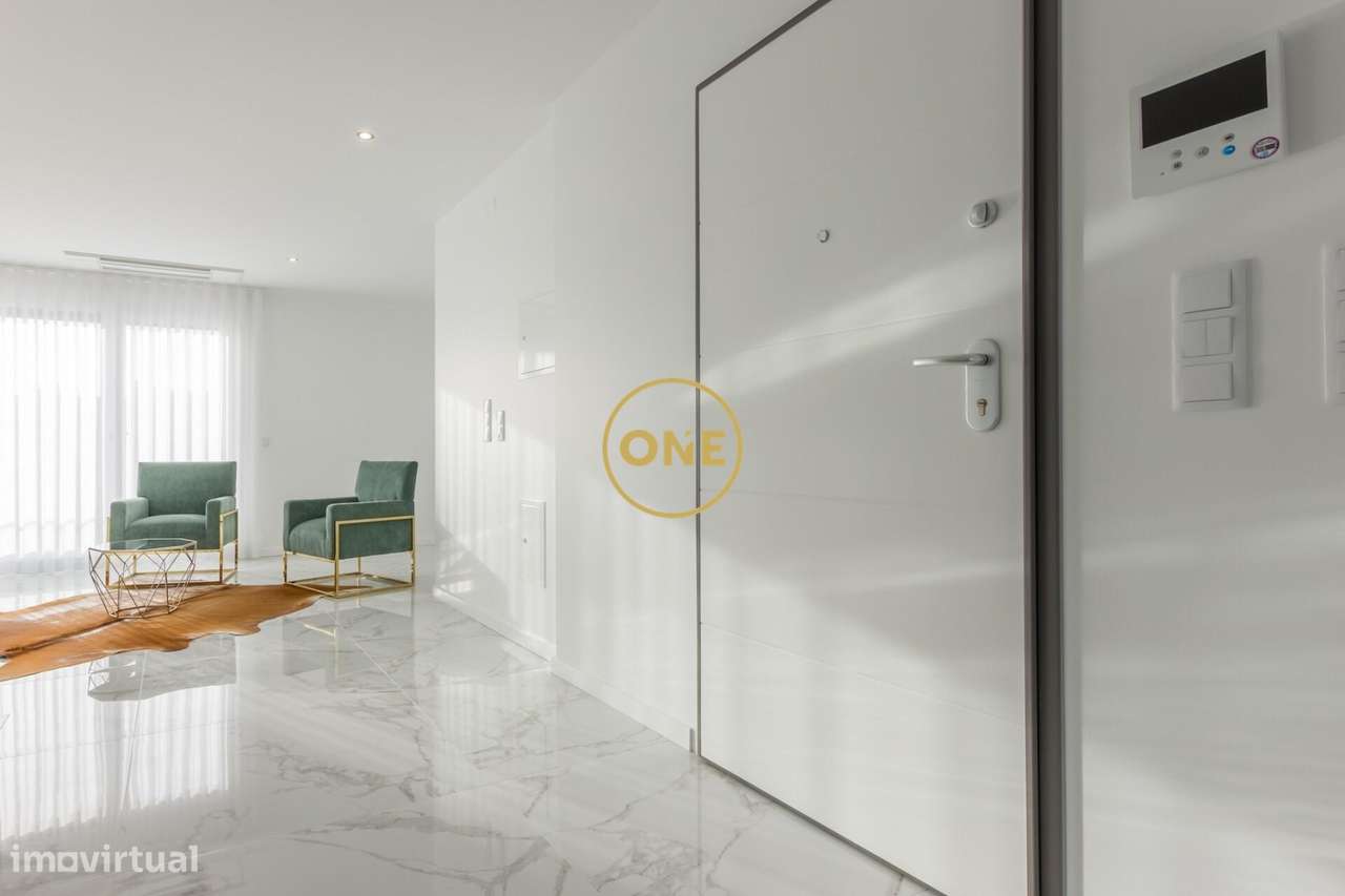 Apartamento T4 Duplex de Luxo para Venda no Montijo - Grande imagem: 4/44