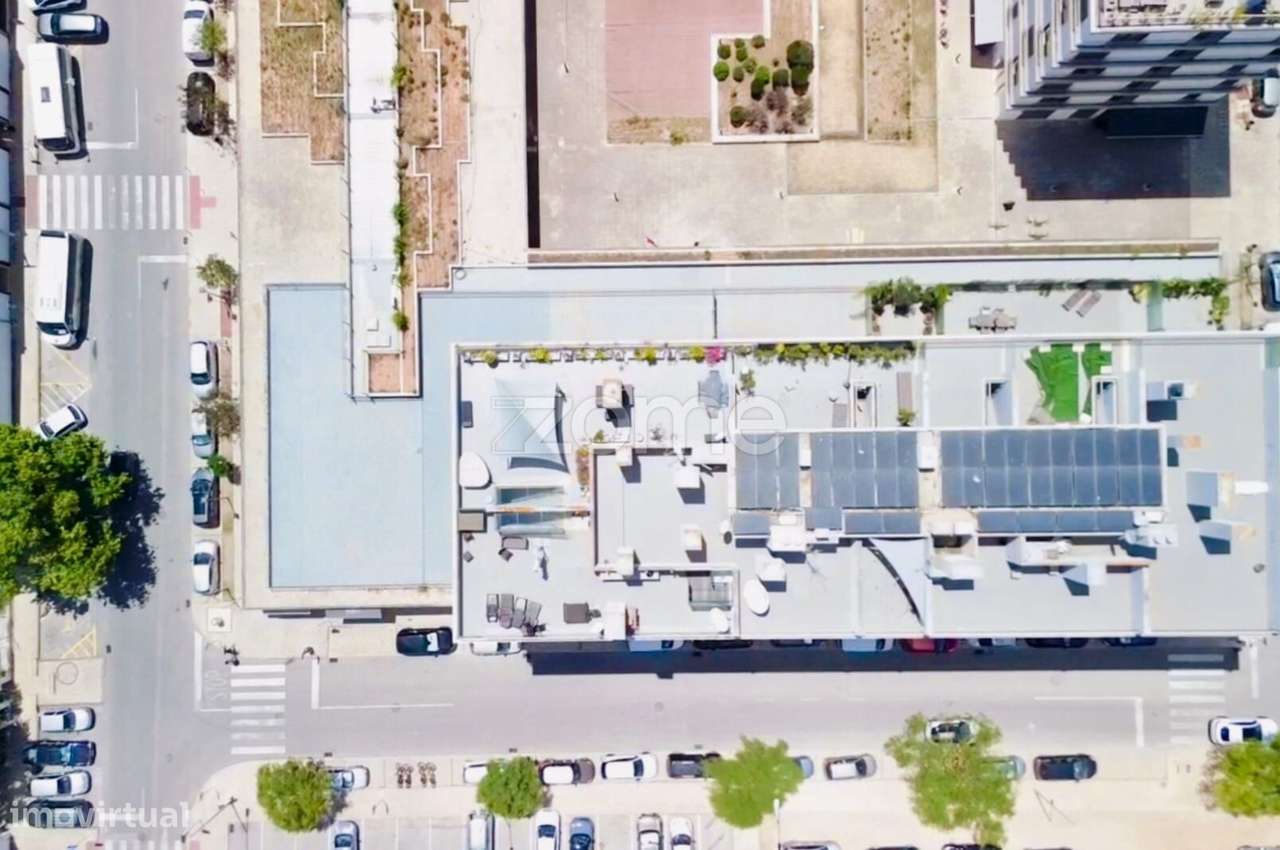 Garagem, São Gonçalo de Lagos, Praça do Municipio - Grande imagem: 4/19