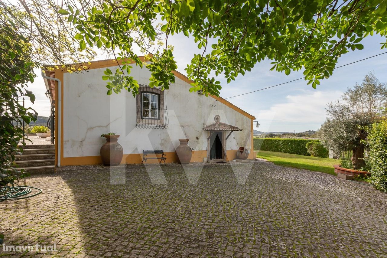 Propriedade com  37.480m2 para venda em Santarém - Quinta do Teixeirin