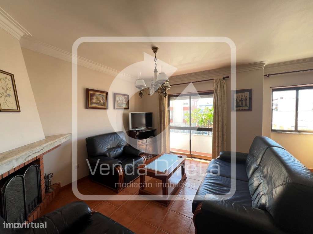 Andar de moradia T3 com garagem, Barreiro-2