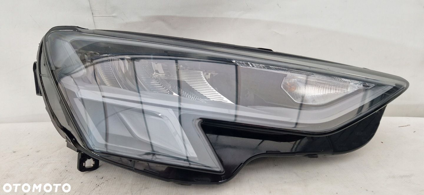 AUDI A3 8Y FULL LED LAMPA PRZEDNIA PRAWA - 1