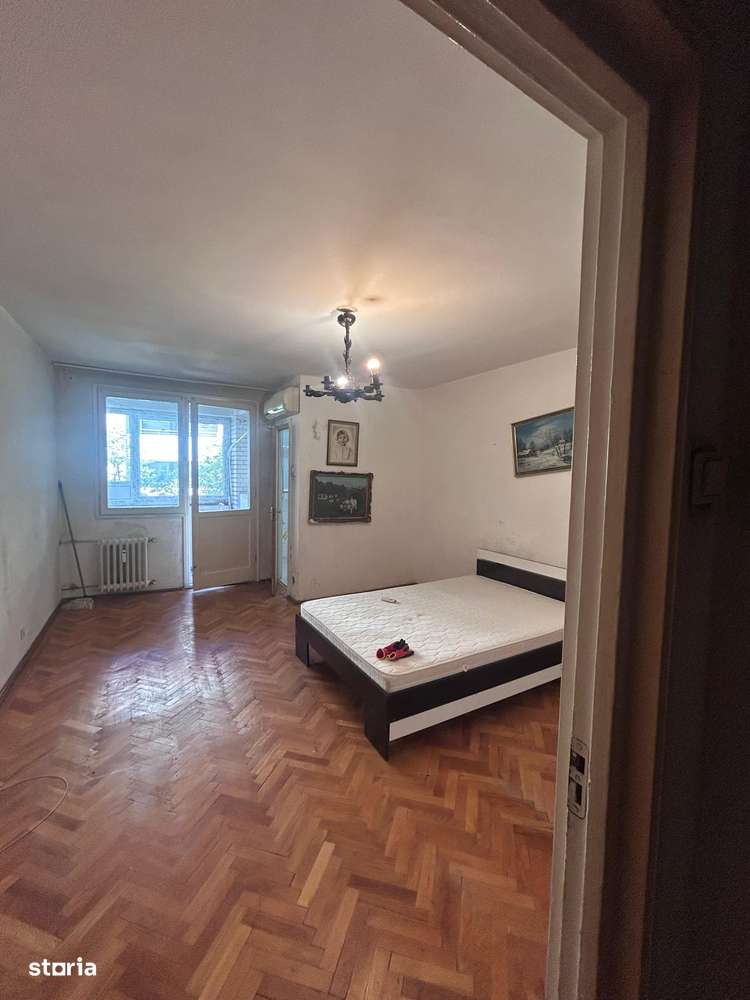 Garsoniera de vânzare Policlinica Titan etaj 3-1