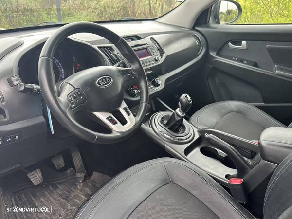 Kia Sportage 1.7 CRDi ISG LX - 8