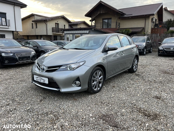 Toyota Auris - 1