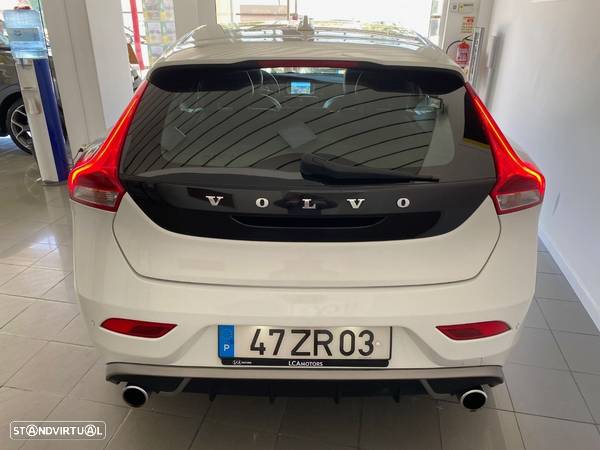 Volvo V40 2.0 D4 R-Design - 9