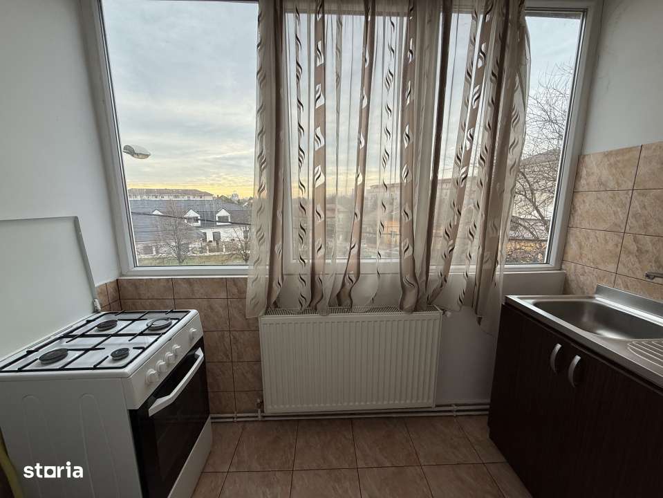 Apartament spatios, 50 mp utili, deomandat, etaj 2 - Lipovei - Imagine principală: 5/7