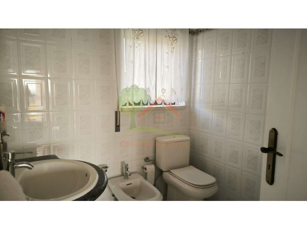 Moradia T5 com Vista de Mar Deslumbrante em Baleia, Carvoeira!-27