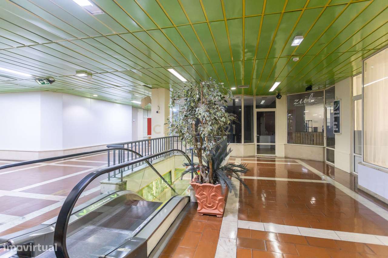 Loja Centro Comercial Amora - Grande imagem: 3/40