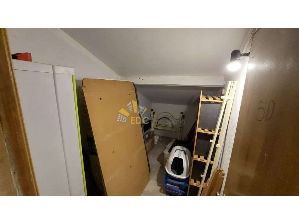 Oferta Escritura Notarial | Excelente apartamento T3 com arrecadaçã...-38