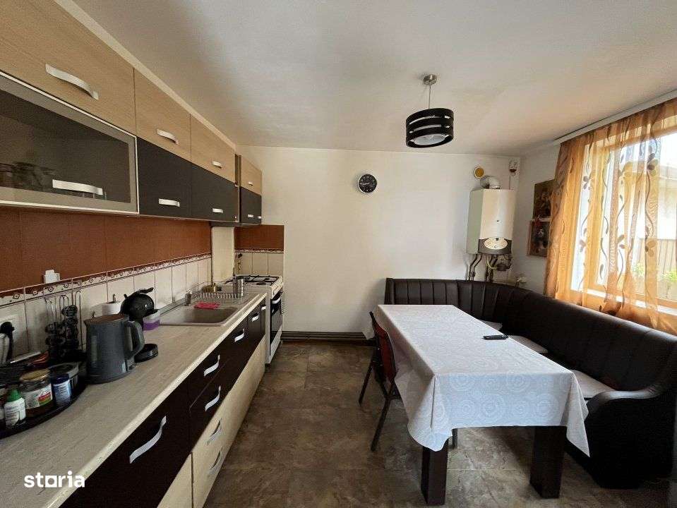 Exclusivitate! Vila P+M inalta, 4 camere, mobilata utilata, Valu lui T - Imagine principală: 5/12