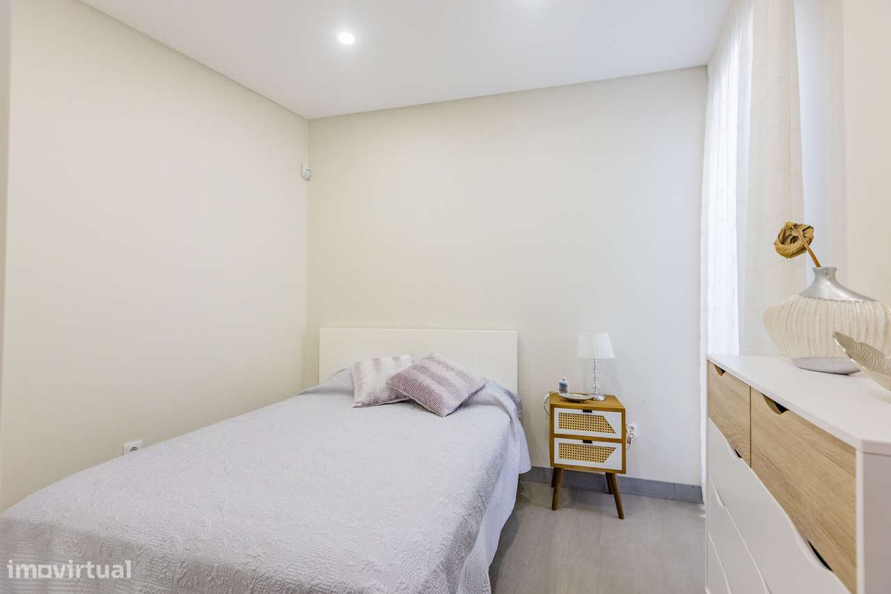 Moradia geminada T2 - Praia das Milícias (Ponta Delgada) - Grande imagem: 4/27