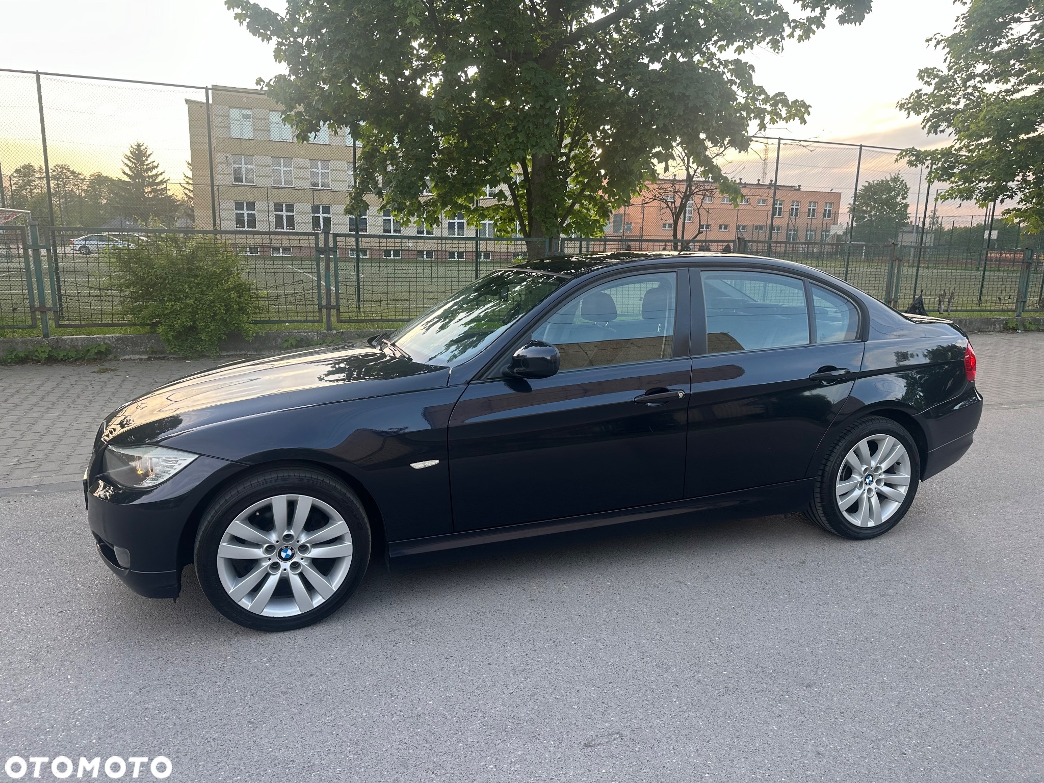 BMW Seria 3 318i - 6