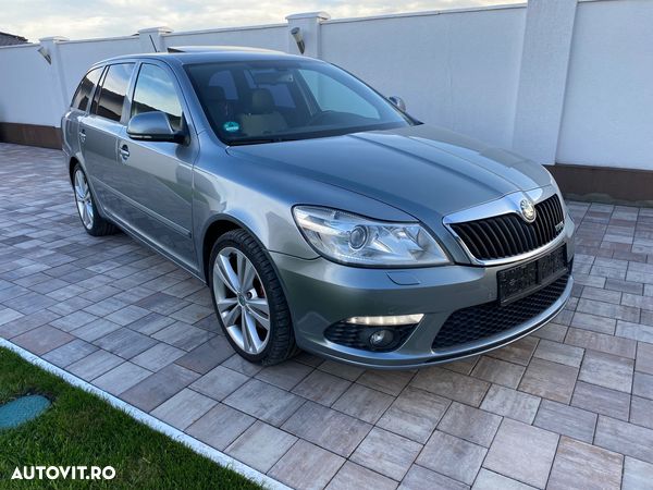 Skoda Octavia 2.0 TDI DPF DSG RS - 1