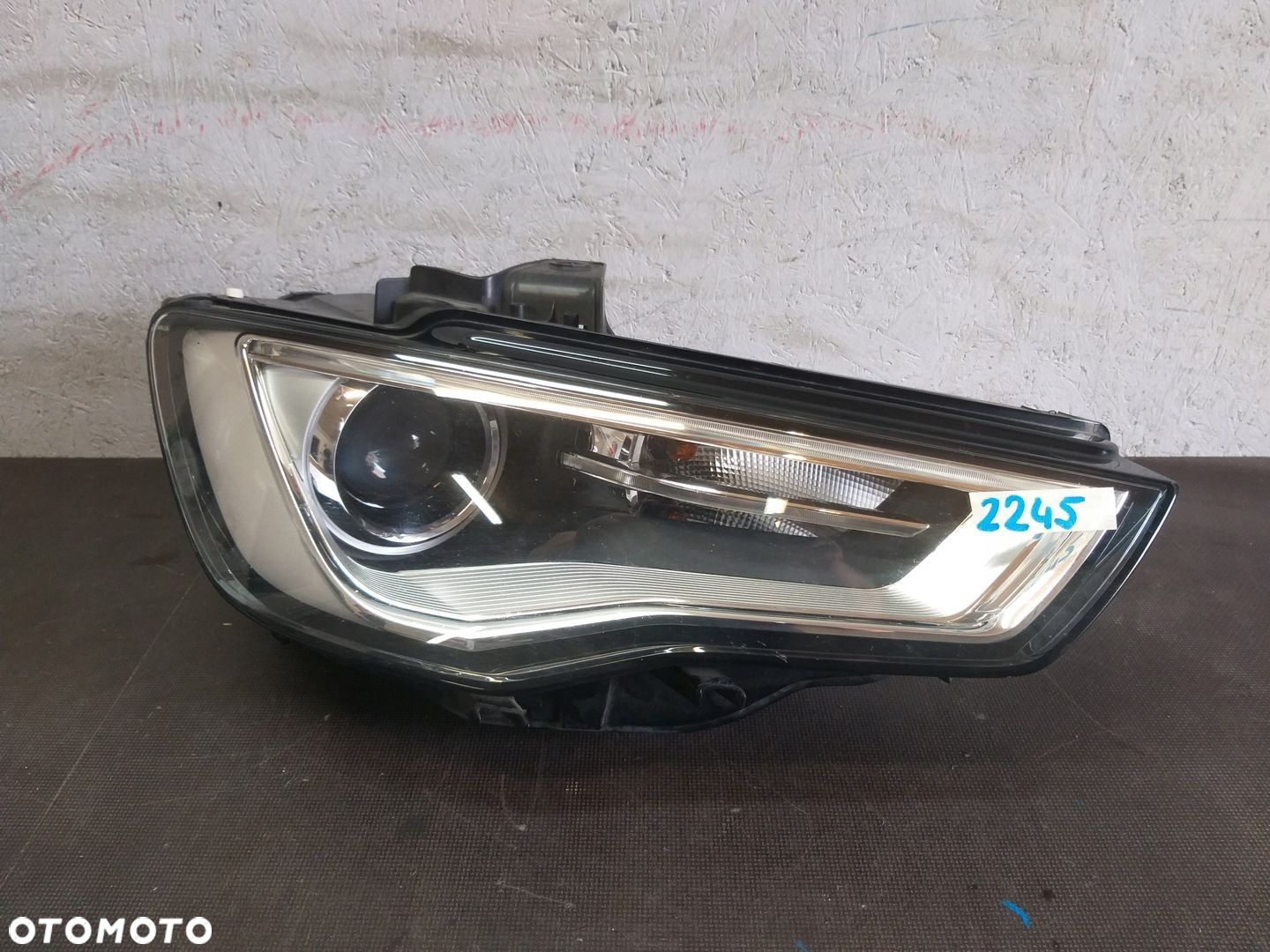 LAMPA PRZÓD PRAWA AUDI A3 XENON LED 13-16 - 1