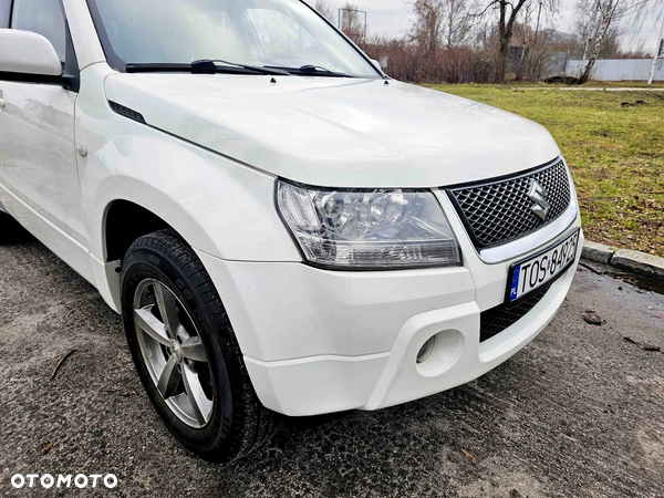 Suzuki Grand Vitara 2.0 De luxe - 16