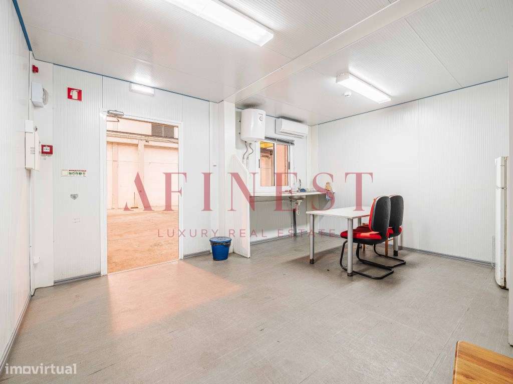 Armazém industrial com 2.550 m², na Quinta da Beloura, em parque fe... - Grande imagem: 3/22