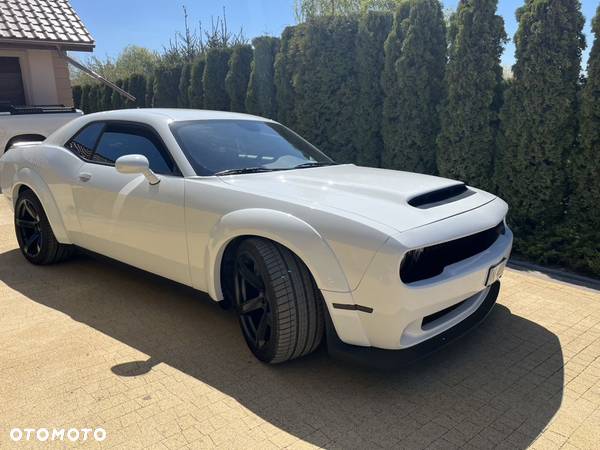 Dodge Challenger 5.7 R/T - 6