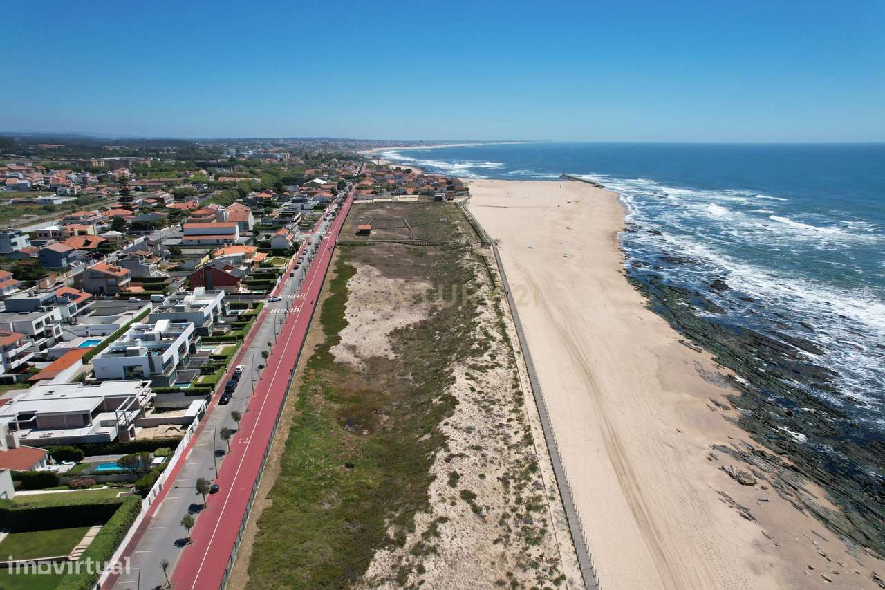 Moradia para Remodelação com Projeto Aprovado em São Félix da Marinha--18