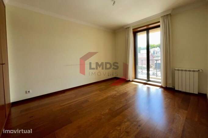 Fantástico apartamento T3 com 159 m² - Rua dos Miosótis - Paranhos-12