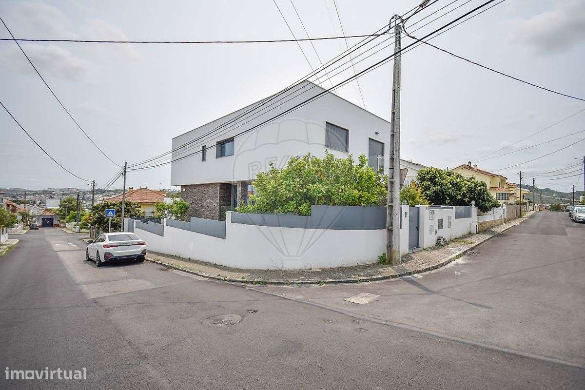 Moradia T4 para venda - Grande imagem: 2/50