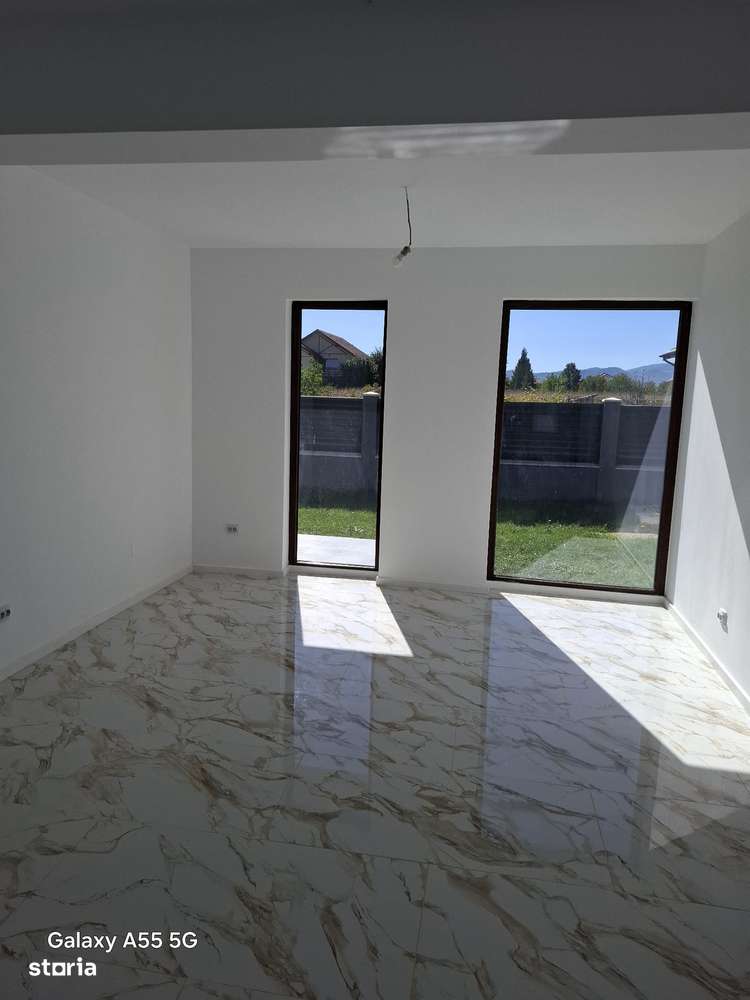 Casa 4 camere, 3 bai, teren 414 mp, Harman, constructie 2024, P+E. - Imagine principală: 5/10