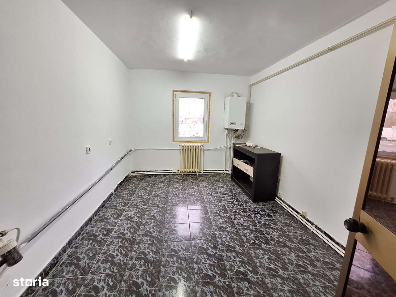 Spatiu comercial 75mp parter,9 Mai-7