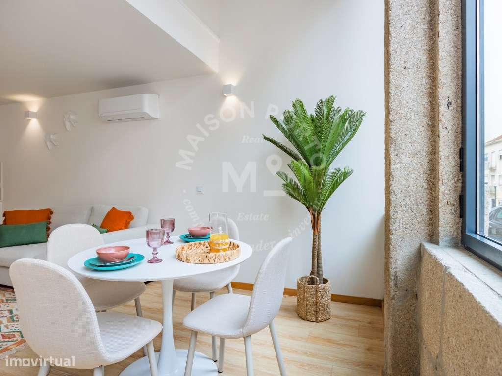 Apartamento T1 Duplex Totalmente Equipado e Mobilado no Bonfim, Porto-39
