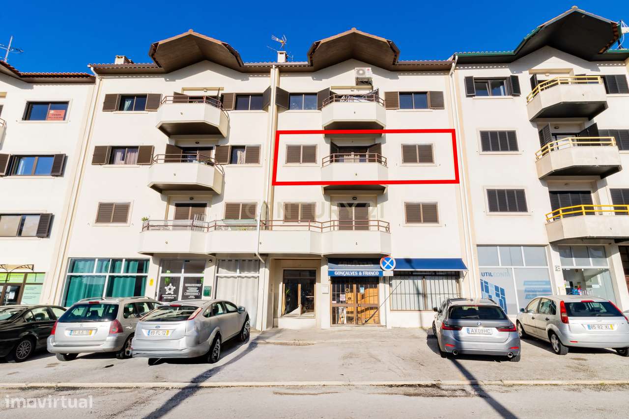 Apartamento T2 com Garagem e Sótão em Alcobaça - Excelente Oportunidad-16