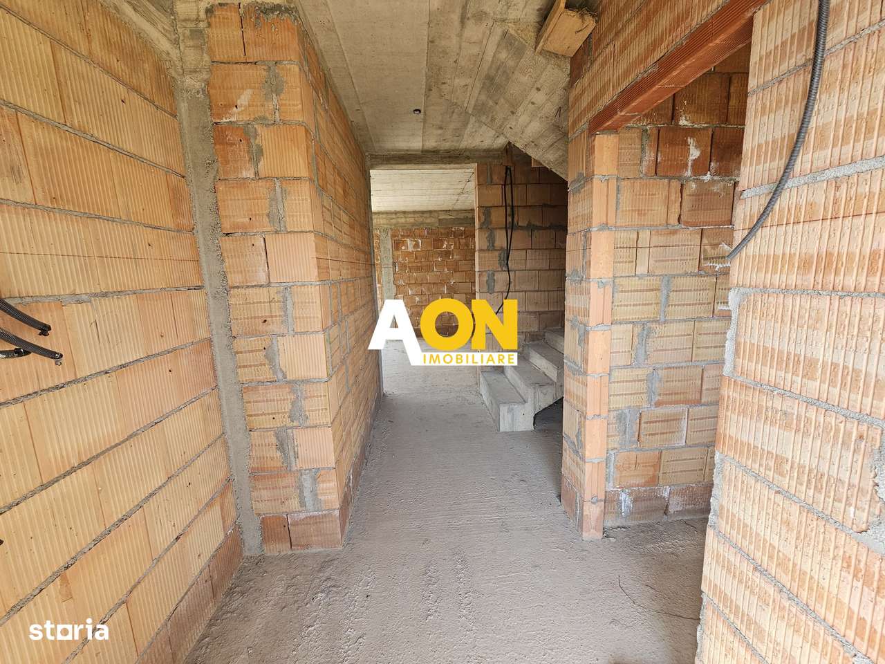 Casa la rosu, 4 camere, 2 bai, 345 mp teren, zona Ampoi 3 - Imagine principală: 4/14