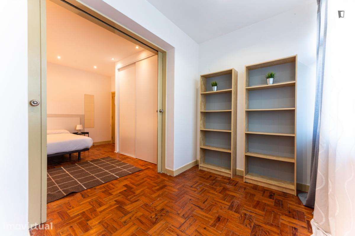 Quarto - localizado em Montes Claros Coimbra - Grande imagem: 4/11