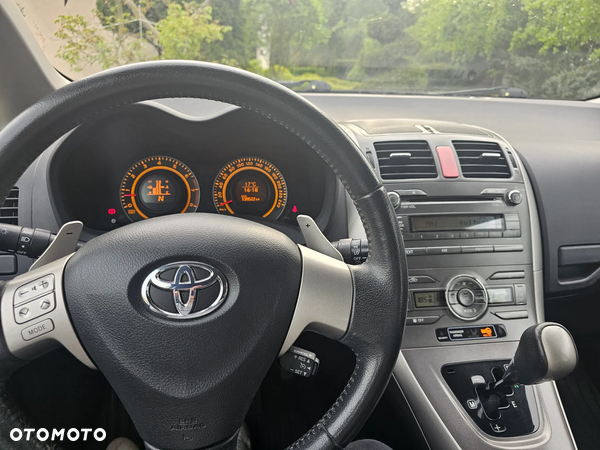 Toyota Auris 1.6 VVT-i Premium MM - 27