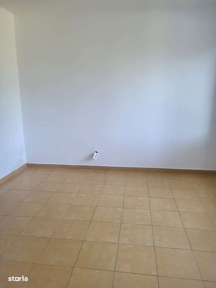 Mangalia 2 camere Saturn de vanzare-1