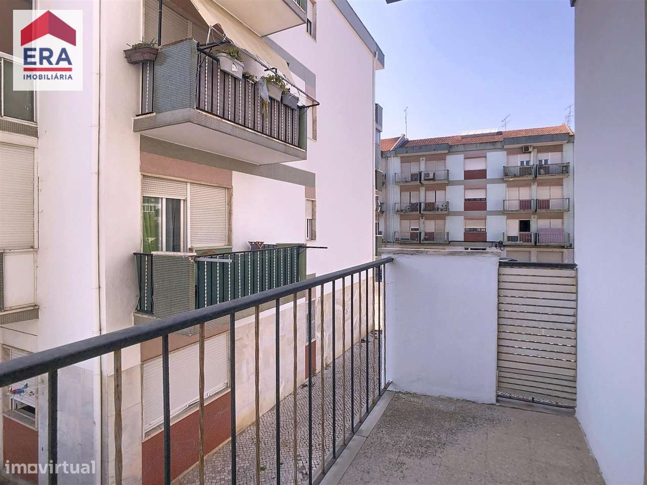 Apartamento T4 em Corroios-10