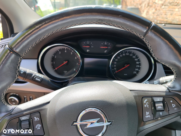 Opel Astra V 1.4 T Enjoy - 17
