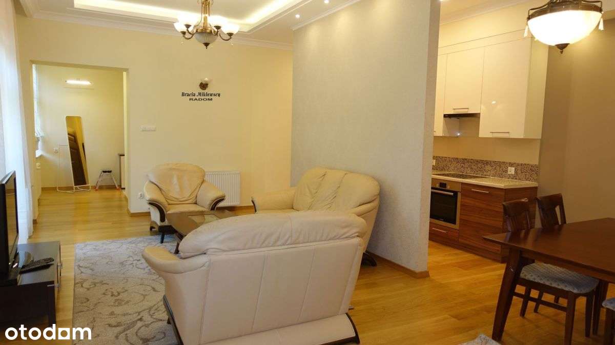 mieszkanie w centrum, na I p., z miejscem-0