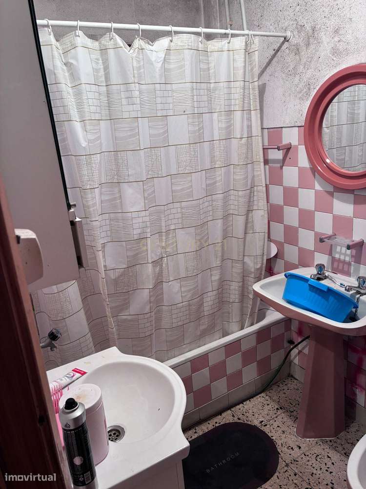 Excelente oportunidade em Queluz – T1 transformado em T2 com elevado p-10