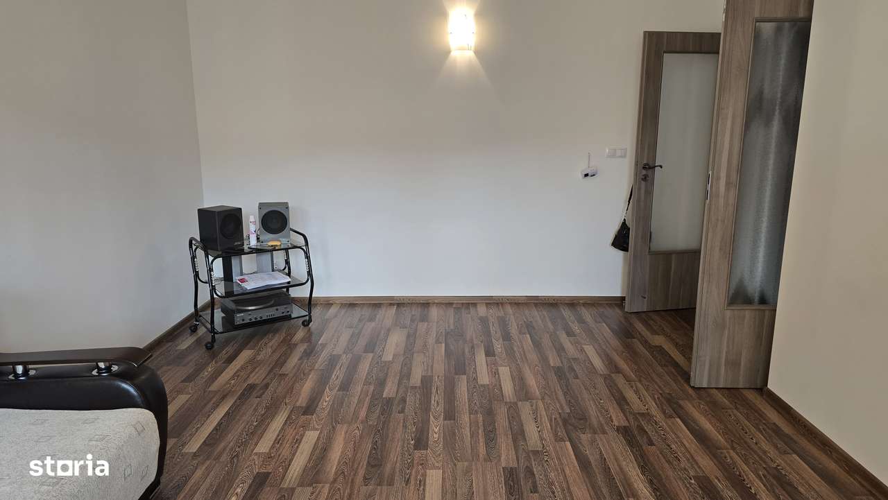 Vand apartament 2 camere, Deva, bloc din anul 2012, etaj 5, Pietroasa - Imagine principală: 5/18