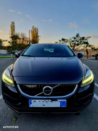 Volvo V40 Cross Country D2 Geartronic Plus - 1