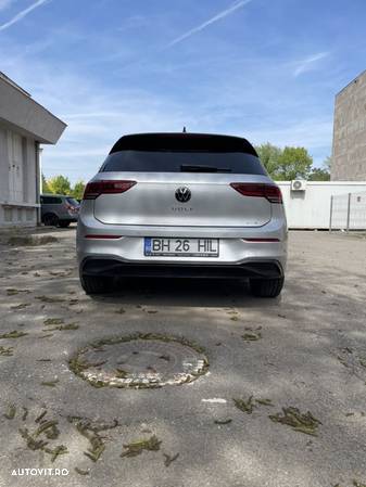 Volkswagen Golf 1.0 eTSI DSG MHEV Life - 11