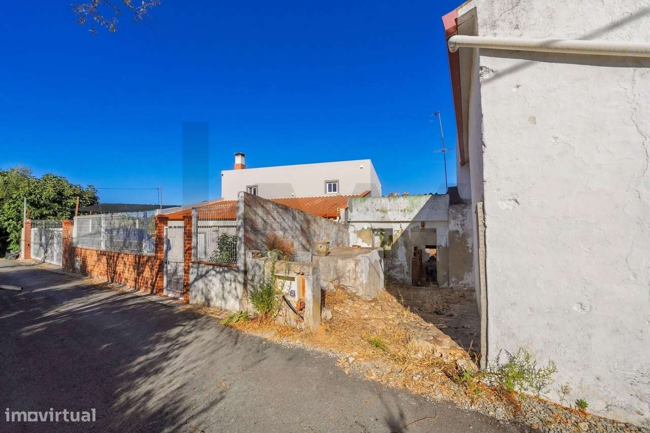 Ruína com Logradouro | Estoi, Faro-51