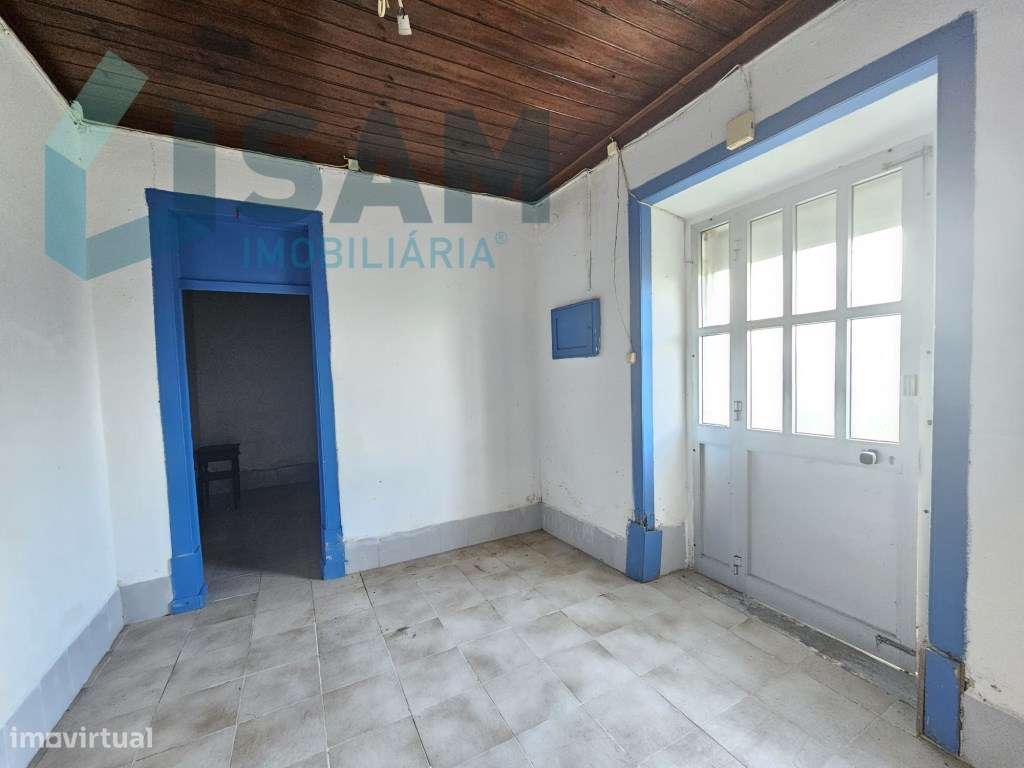 Terreno de 12.105 m2 com moradia Torres Vedras-9