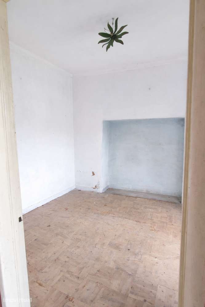 Moradia e Anexos c/ Projeto Aprovado  - 202,45 m²-5