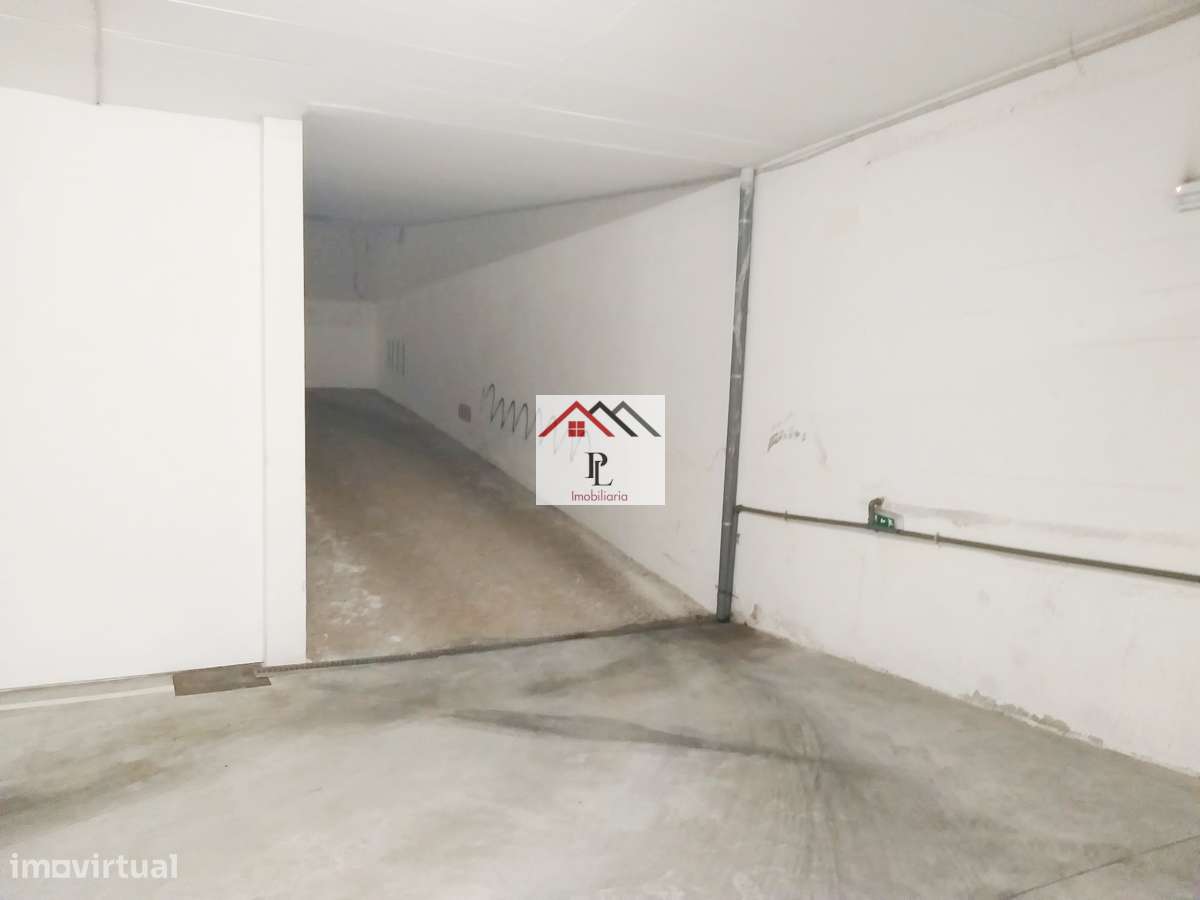 Estacionamentos Duplos Cobertos, Urb. Quinta da Portela, COIMBRA - Grande imagem: 4/7