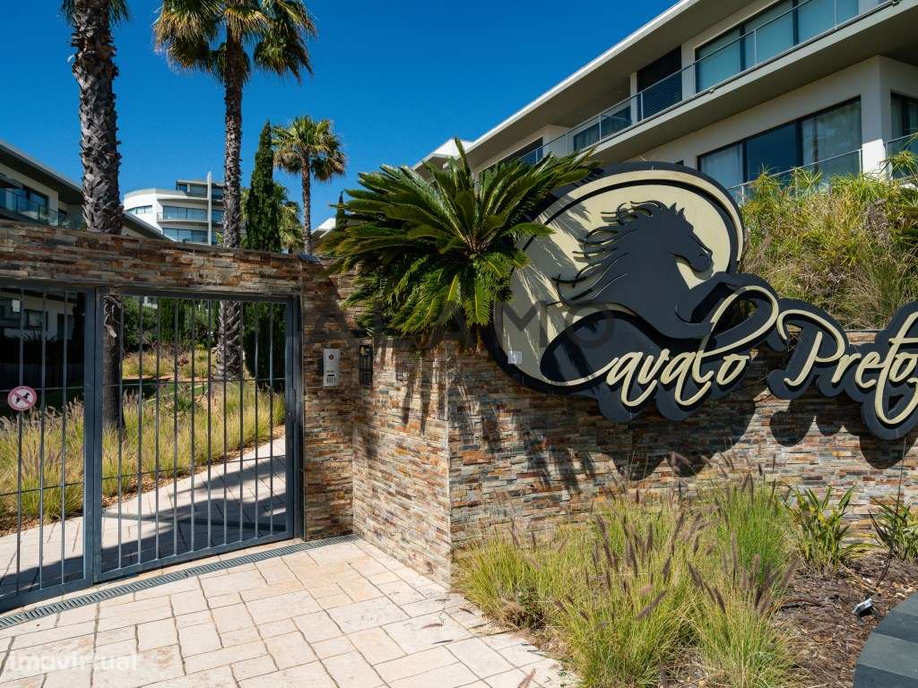 Fabuloso Apartamento T3 com vista mar-32