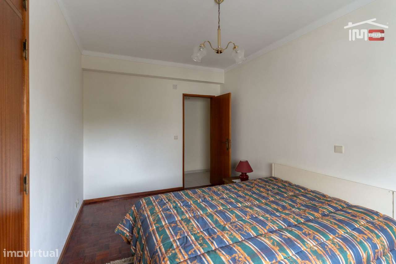 APARTAMENTO T3 MOBILADO COM ELEVADOR, SÓTÃO, LUGAR DE PARQUEAMENTO ...-15