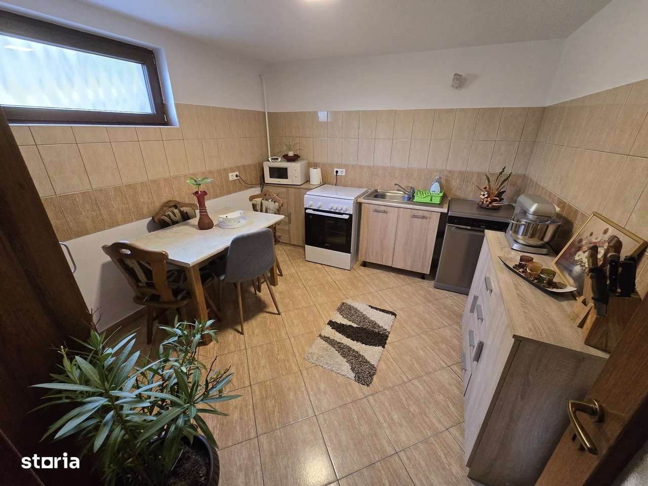 CasaD-P-E,5 camere,4 băi,230mp,504mp teren,cartier Belvedere-9