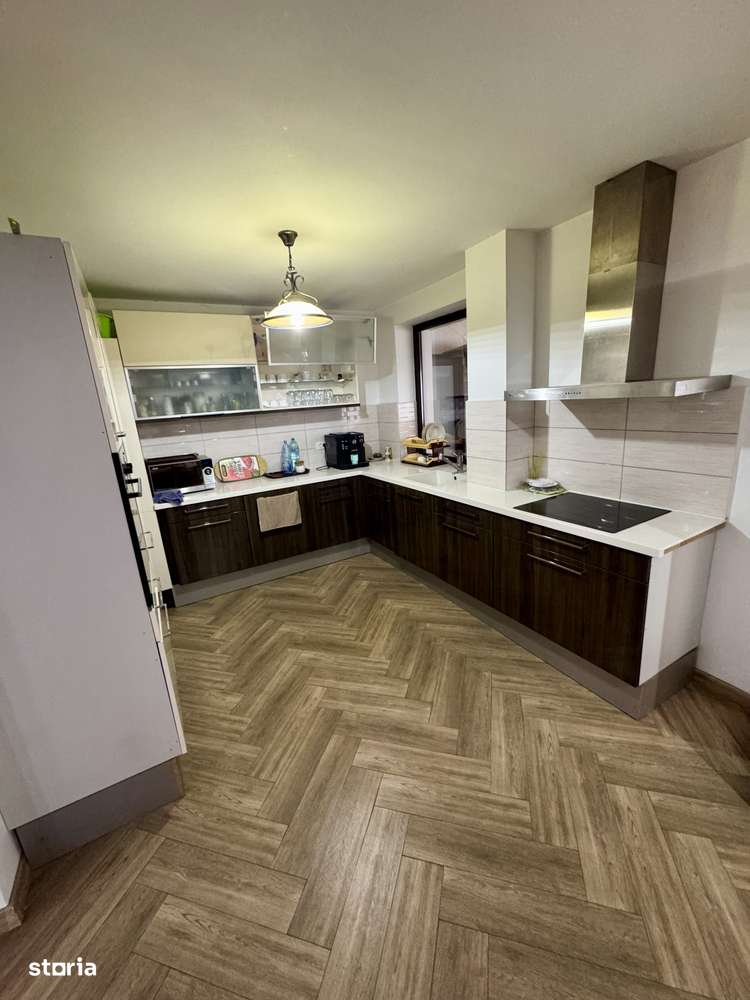 Vila/Pensiune de vanzare Sarata Monteoru - Imagine principală: 5/16