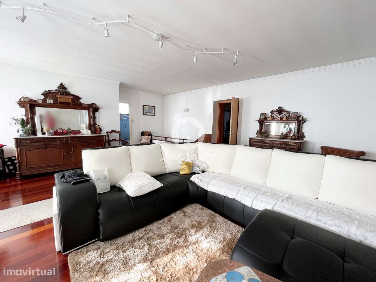 Moradia T4 c/ comércio inserida em terreno c/ 1479m2 em Amorim, Póv... - Grande imagem: 2/19