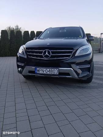 Mercedes-Benz ML 350 BlueTec 4-Matic - 2